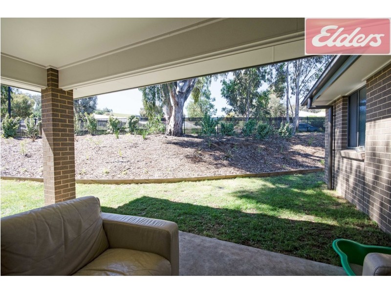 9 Kenneth Watson Drive, Bandiana VIC 3694