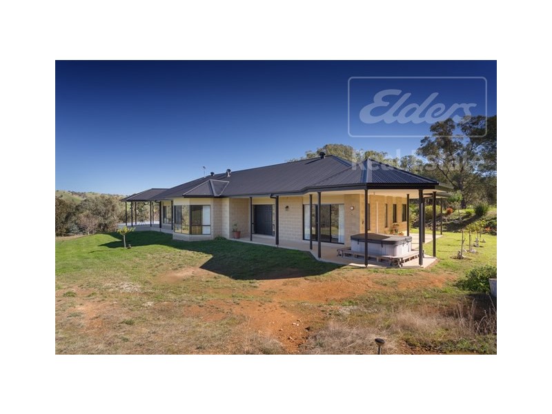 166 O’Neill Lane, Sandy Creek VIC 3695