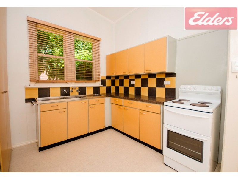 593 Broad Street, East Albury NSW 2640
