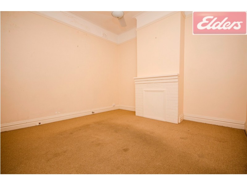 593 Broad Street, East Albury NSW 2640