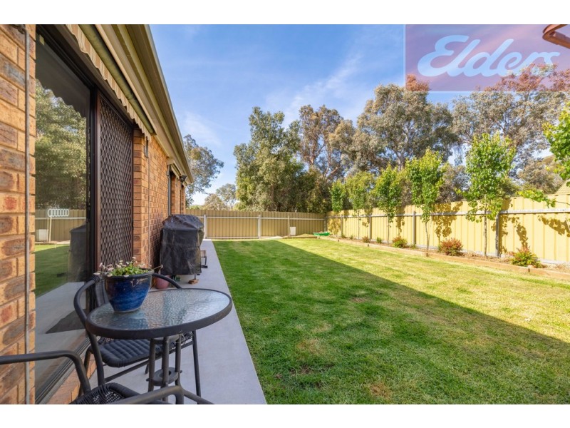 4/5 Cook Place, Wodonga VIC 3690