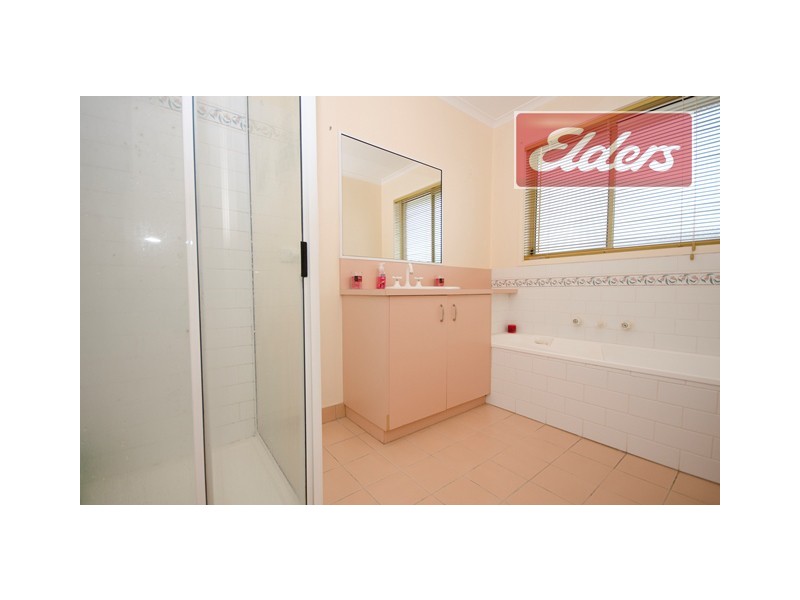 1/39 Kingfisher Drive, Wodonga VIC 3690