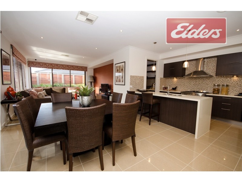 14 Riverside Boulevard, Killara VIC 3691