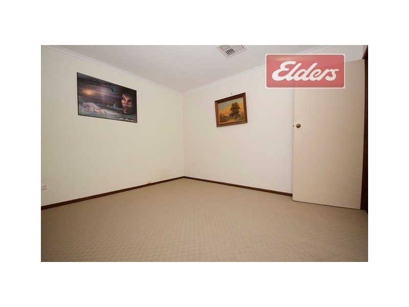 591 Hague Street, Lavington NSW 2641