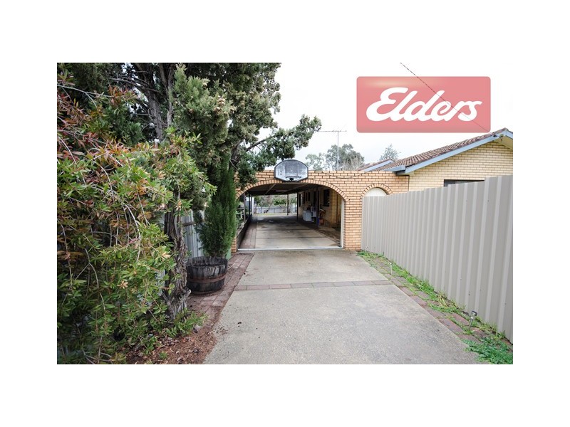 591 Hague Street, Lavington NSW 2641