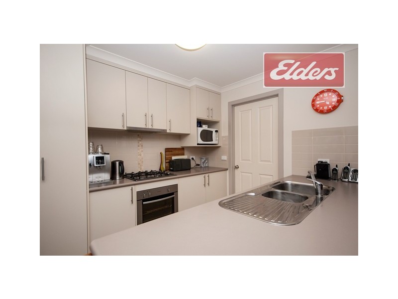 18 Murray Way, West Wodonga VIC 3690