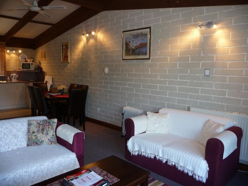 184-186 Kiewa Valley Highway, Mount Beauty VIC 3699
