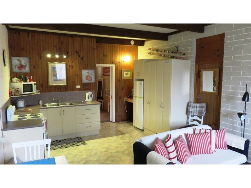 184-186 Kiewa Valley Highway, Mount Beauty VIC 3699