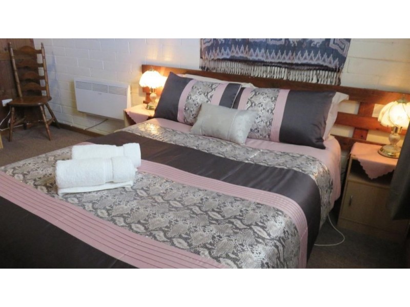 184-186 Kiewa Valley Highway, Tawonga South VIC 3698