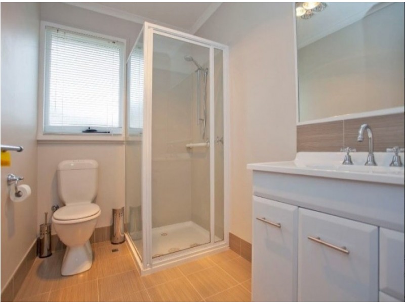 895 Captain Cook Drive, North Albury NSW 2640