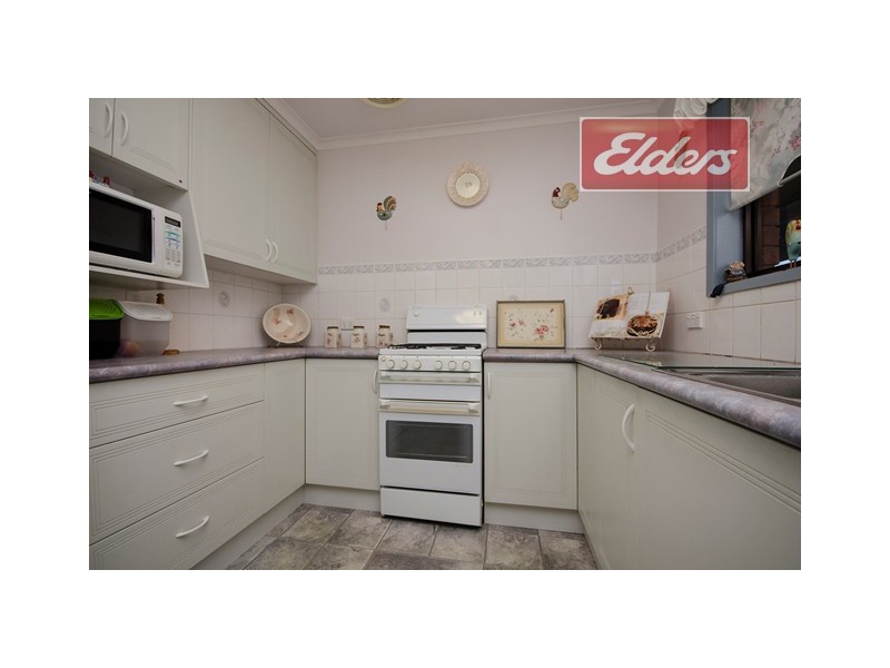 400 Dick Road, Lavington NSW 2641