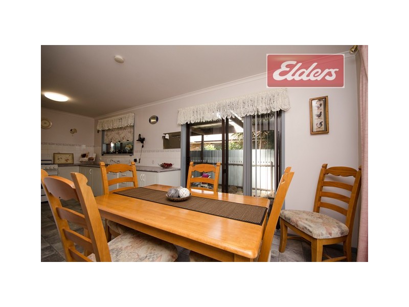 400 Dick Road, Lavington NSW 2641