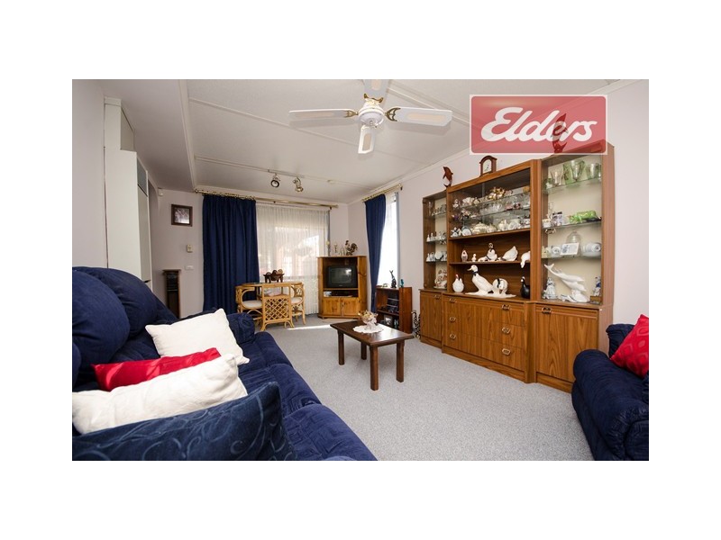 400 Dick Road, Lavington NSW 2641