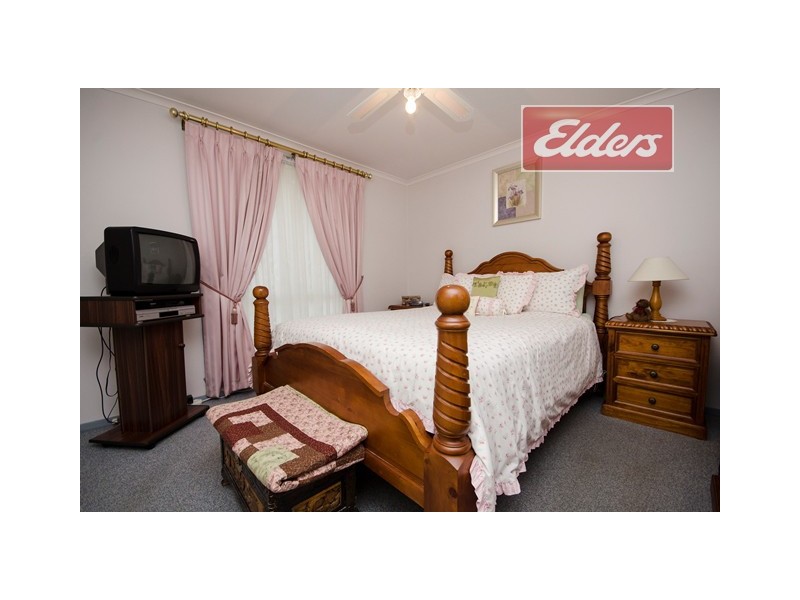 400 Dick Road, Lavington NSW 2641