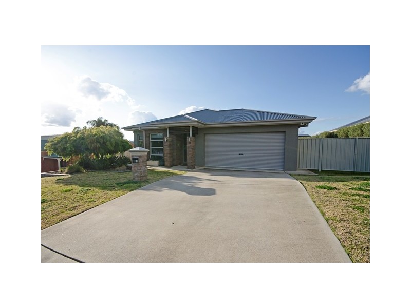 66 NEWTON CIRCUIT, Thurgoona NSW 2640