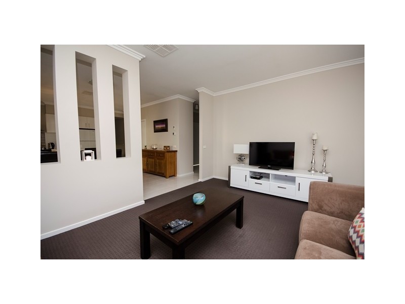 66 NEWTON CIRCUIT, Thurgoona NSW 2640