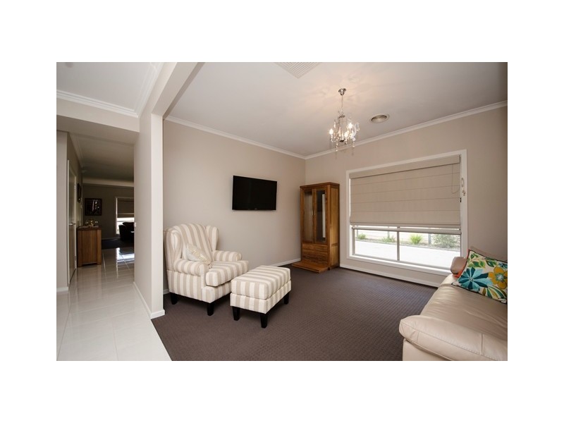 66 NEWTON CIRCUIT, Thurgoona NSW 2640