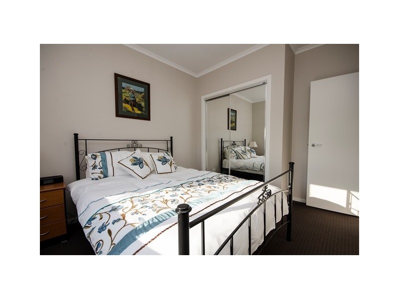 66 NEWTON CIRCUIT, Thurgoona NSW 2640