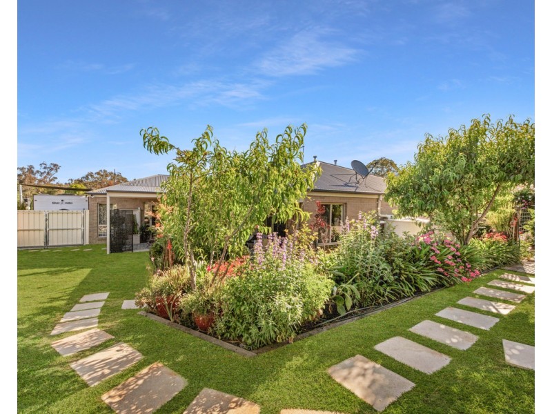 4 Whistler Concourse, Wodonga VIC 3690