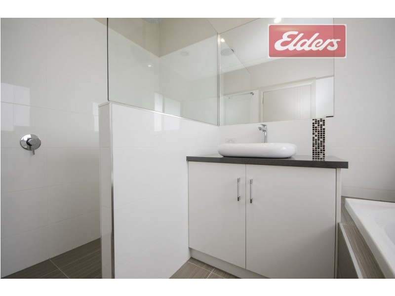 296 Gulpha Street, North Albury NSW 2640