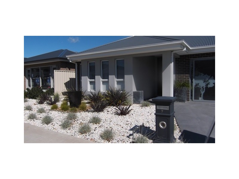 7 MIDDLETON CRESCENT, Wodonga VIC 3690