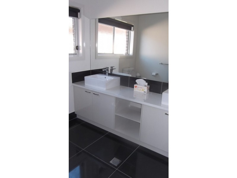 7 MIDDLETON CRESCENT, Wodonga VIC 3690