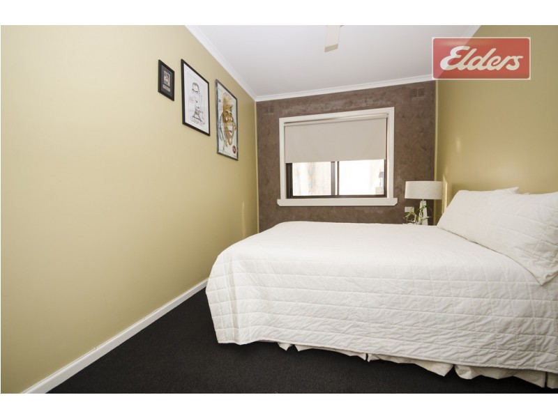 945 Captain Cook Drive, North Albury NSW 2640