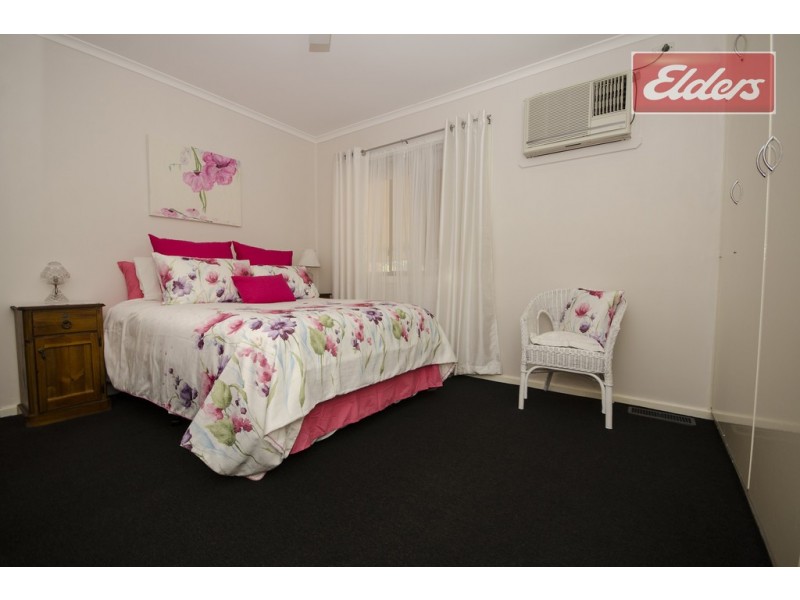 945 Captain Cook Drive, North Albury NSW 2640