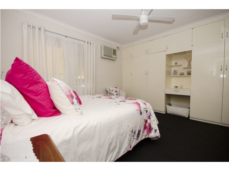945 Captain Cook Drive, North Albury NSW 2640