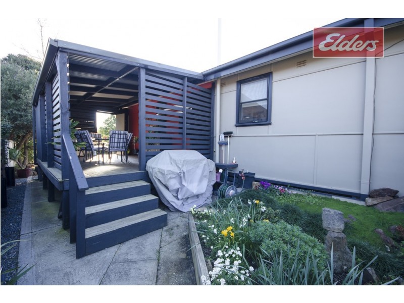 945 Captain Cook Drive, North Albury NSW 2640