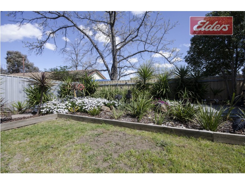 945 Captain Cook Drive, North Albury NSW 2640