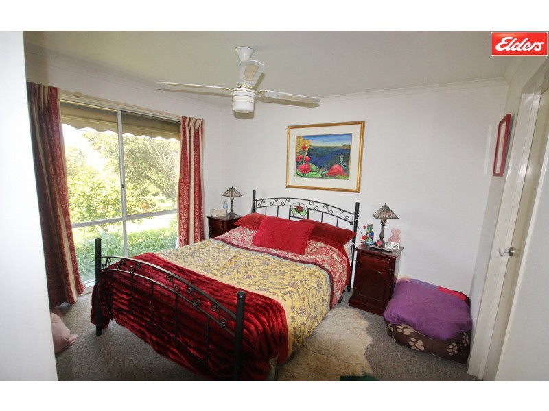 12 Allamar Court, Tawonga South VIC 3698