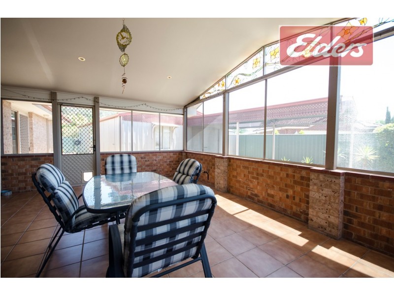 2 Curlew Court, East Albury NSW 2640