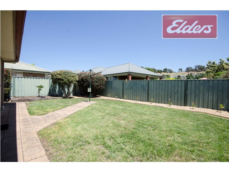 2 Curlew Court, East Albury NSW 2640
