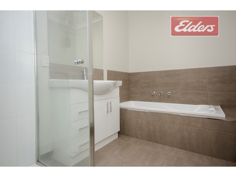 35 Derwent Way, Wodonga VIC 3690