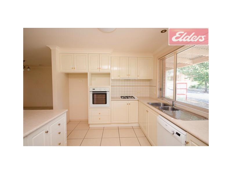 10 Pinehurst Fairway, Wodonga VIC 3690