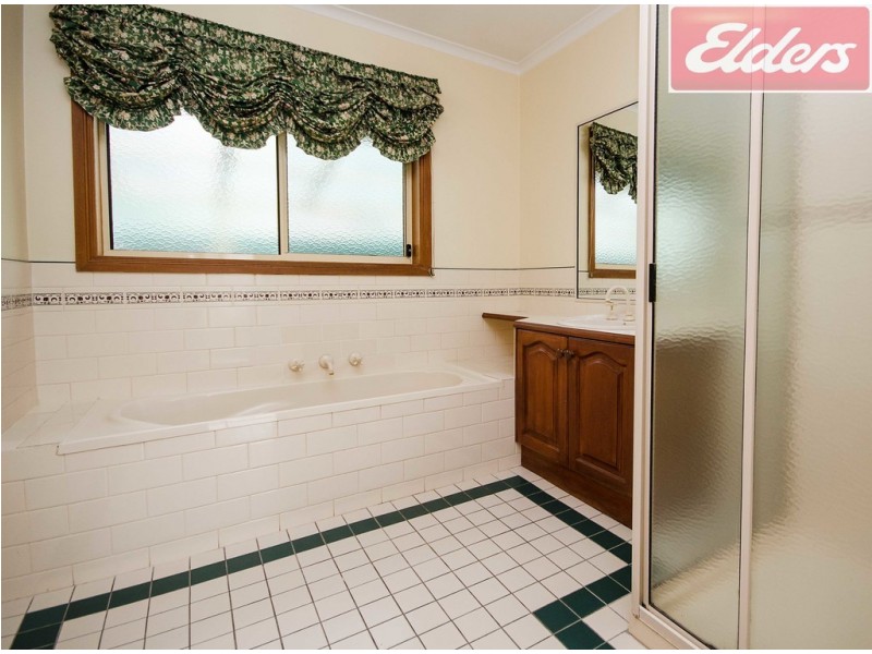 26 Lawson Street, Wodonga VIC 3690