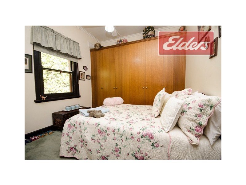 25 and 27 Hovell Street, Wodonga VIC 3690