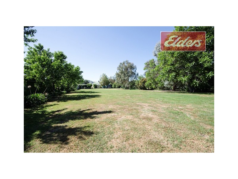 25 and 27 Hovell Street, Wodonga VIC 3690