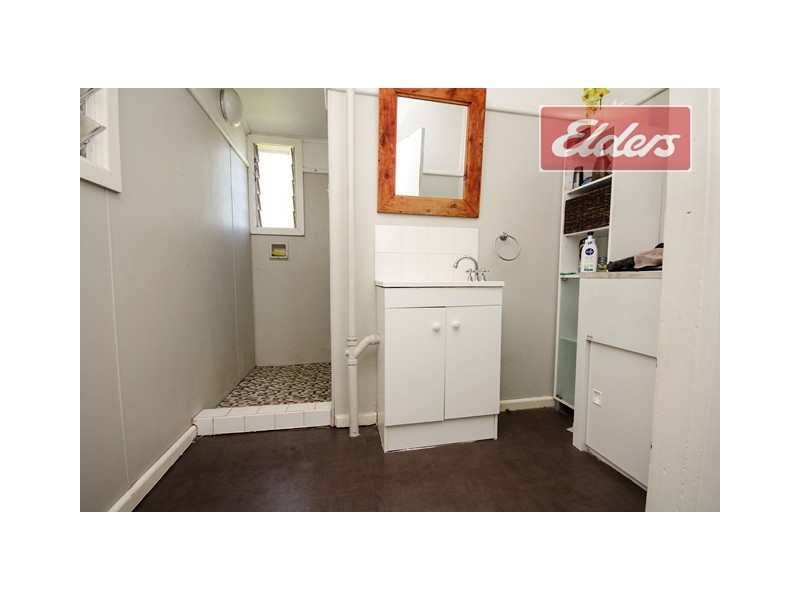 25 and 27 Hovell Street, Wodonga VIC 3690