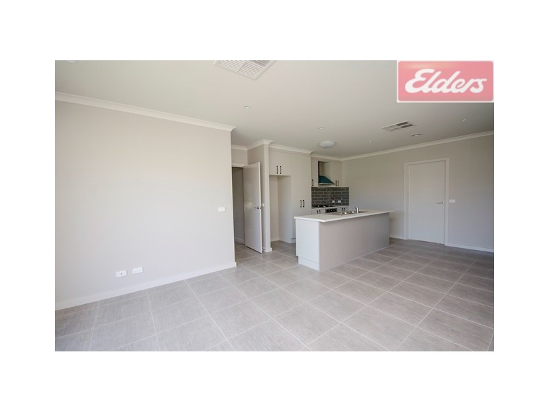 549 Moffat Street, Lavington NSW 2641