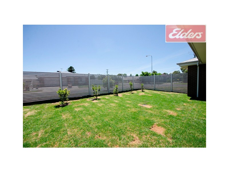 549 Moffat Street, Lavington NSW 2641