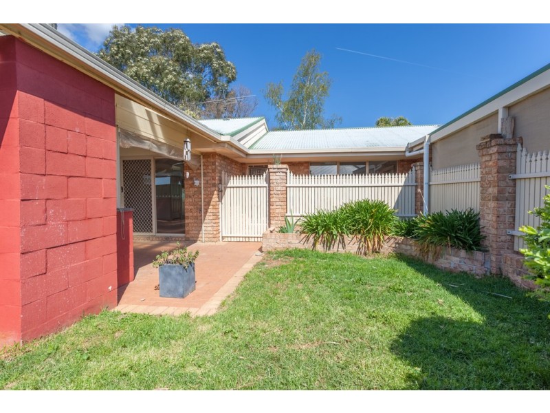 12 Delatite Court, Wodonga VIC 3690