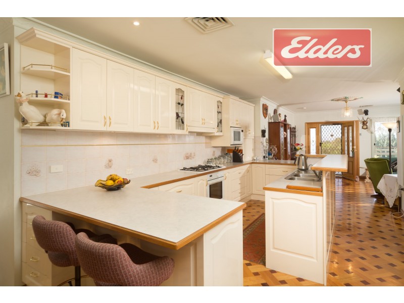 85 Michelle Avenue, Lavington NSW 2641