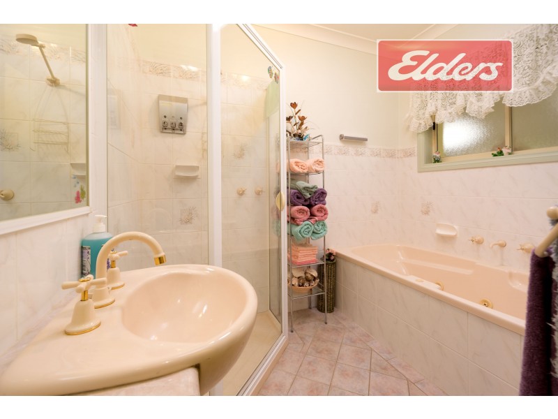 85 Michelle Avenue, Lavington NSW 2641