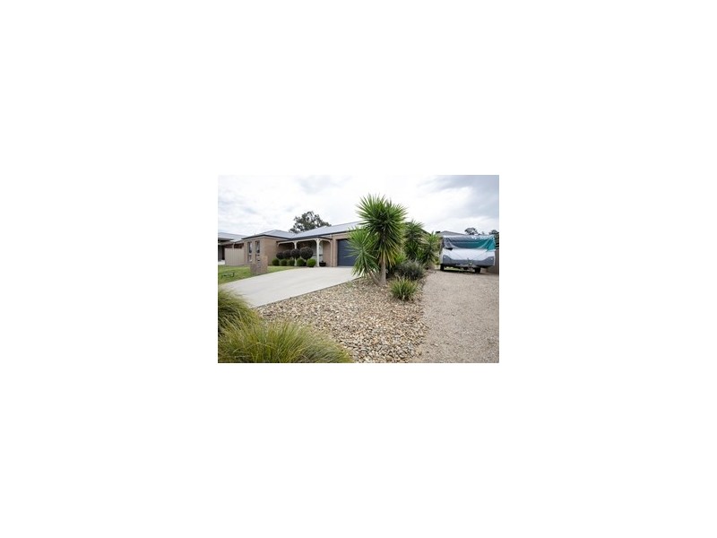 4 Whistler Concourse, Wodonga VIC 3690