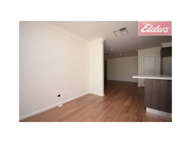 2/478a Rose Street, Lavington NSW 2641