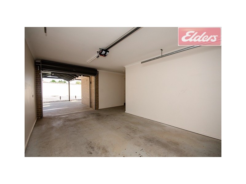 2/478a Rose Street, Lavington NSW 2641