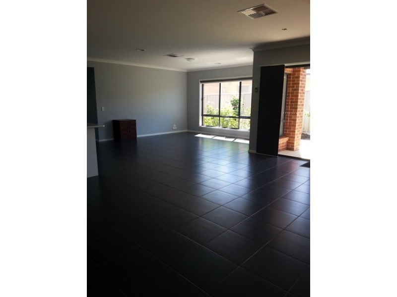 43 Bremer Avenue, Leneva VIC 3691