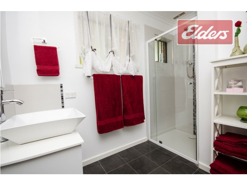 2 Briggs Street, Dederang VIC 3691